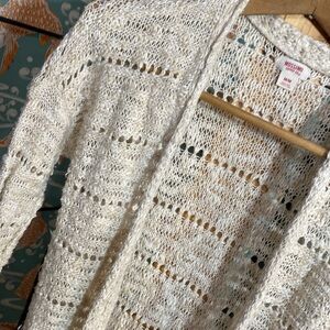 Long loose-knit cardigan